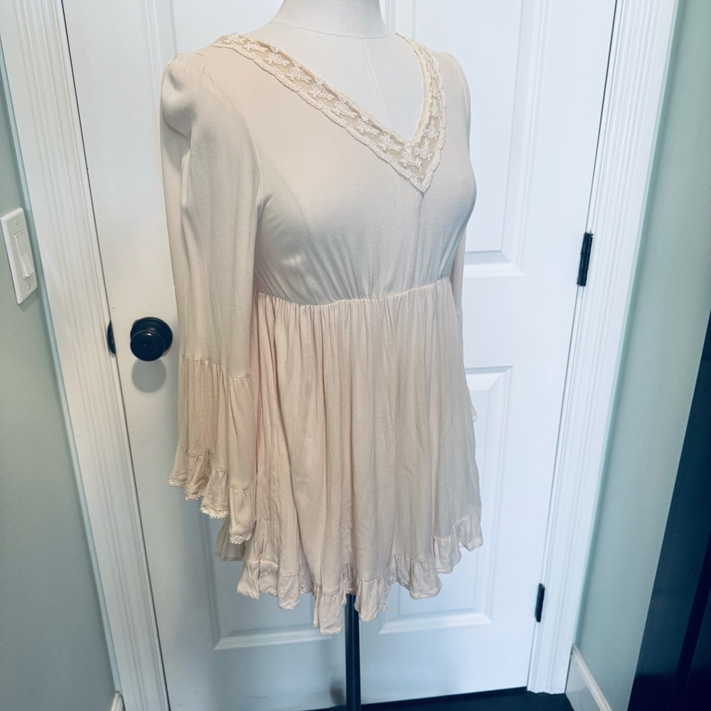 ILLA ILLA Cream Lace Women's Tunic